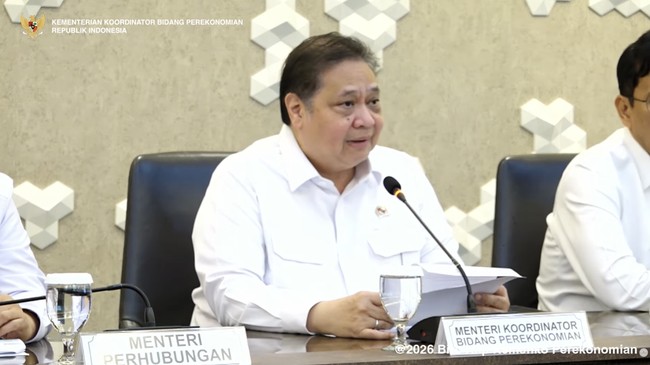 Dolar Tembus Rp17.000, Airlangga Bilang Rupiah Tak Tertekan Sendirian