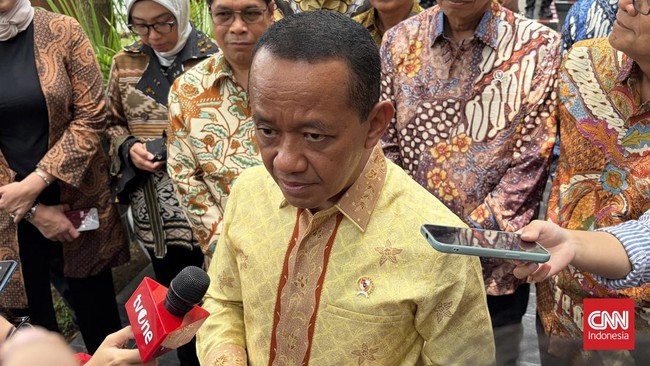 Bahlil mengatakan tidak ingin membatasi sumber pasokan di tengah situasi global yang penuh ketidakpastian, serta memastikan kebutuhan BBM tetap terpenuhi.