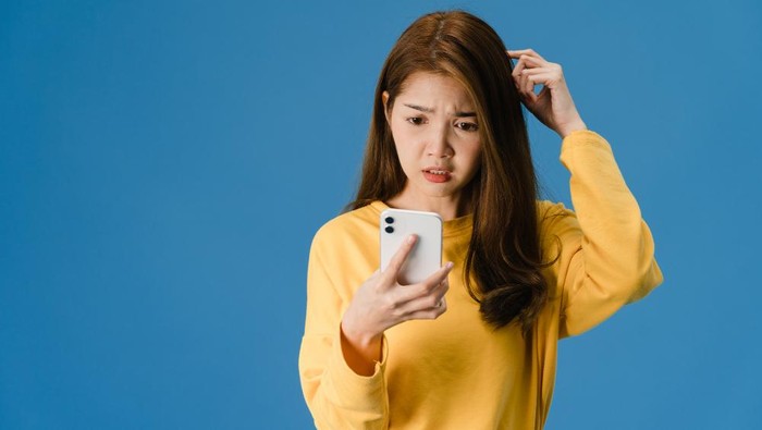 5 Ciri Kepribadian Orang yang Mudah Percaya Berita Palsu