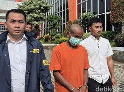 Begini Modus Tukang Pentol di Gresik Cabuli Pemuda di Toilet Masjid