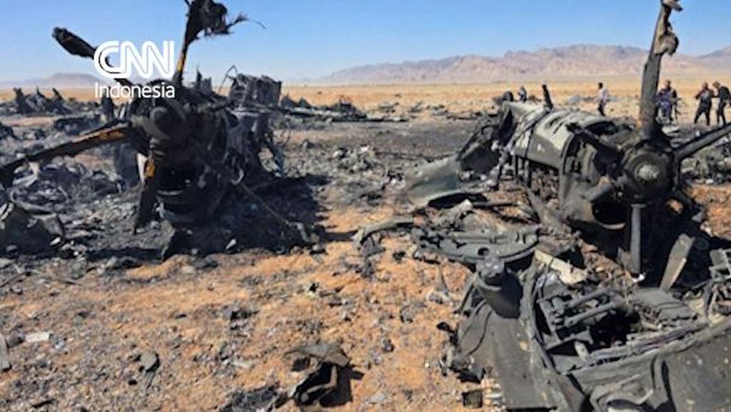 Penampakan Puing Pesawat dan Helikopter AS yang Jatuh Ditembak Iran