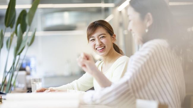 8 Ciri Karakteristik Unik Orang Yang Suka Bicara Sendiri Dengan Suara Keras