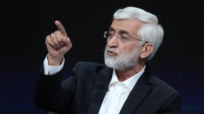 Iran menganggap Presiden Amerika Serikat Donald Trump banyak omong dan menantang ultimatum perang sang presiden.