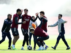 Latihan Baru Arsenal: Pakai Pulpen!