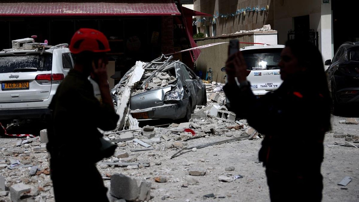 FOTO: Bom Klaster Iran Sebabkan Kerusakan di Wilayah Israel Tengah