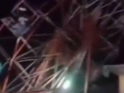 Video: Detik-detik Wahana Setinggi 18 Meter Ambruk di India