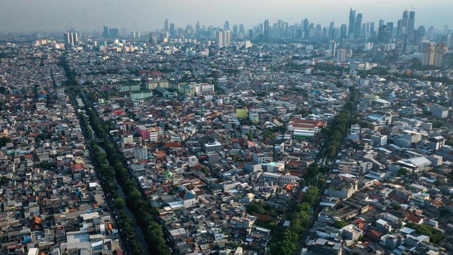 Disdukcapil DKI mencatat pascalebaran jumlah penduduk pindah keluar Jakarta mencapai sekitar 22 ribu. Jumlah itu dua kali lipat ketimbang pendatang ke ibu kota.