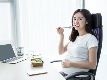 Pilihan Menu Bekal Wajib Dibawa Bumil agar Tetap Fit saat Bekerja