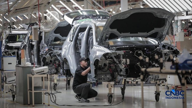 PMI Manufaktur RI di Level Netral 50 — Produksi Terkontraksi, Perusahaan Kurangi Tenaga Kerja
