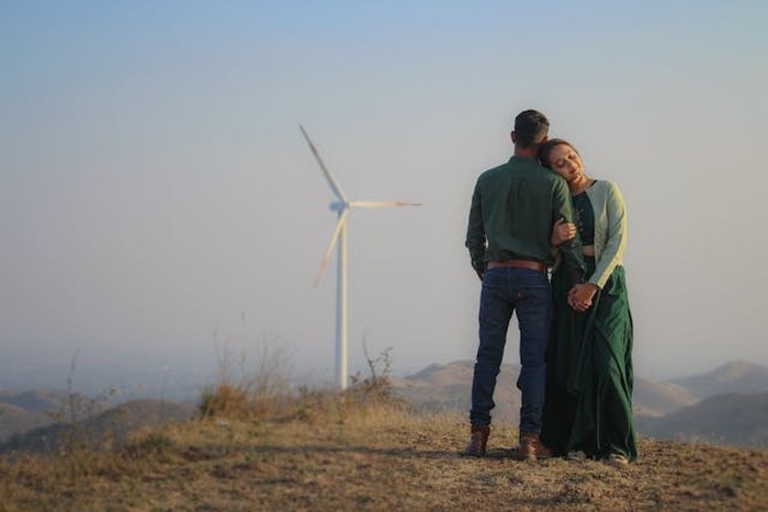 Leo dan Aries adalah dua tanda api yang saling melengkapi. Keduanya saling membangun dan mendukung satu sama lain.