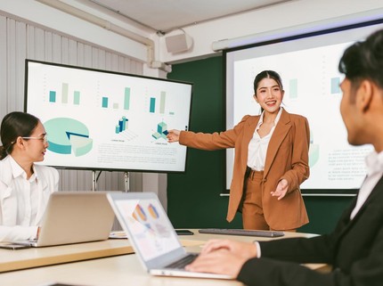 6 Ciri Perempuan Sukses Menurut Studi, Bisa Kamu Tiru Mulai Sekarang