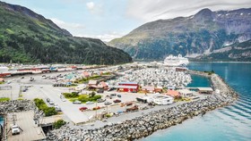 Kota Ini Warganya Tinggal 1 Atap, Sekolah dan Klinik Cuma Beda Lantai