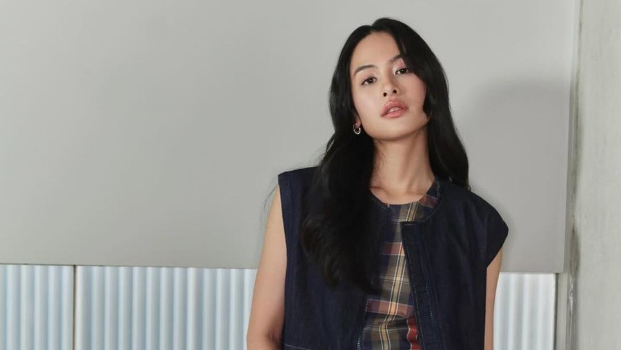 Lirik Lagu Di Tepi Lamunan &lpar;OST Para Perasuk&rpar; - Maudy Ayunda