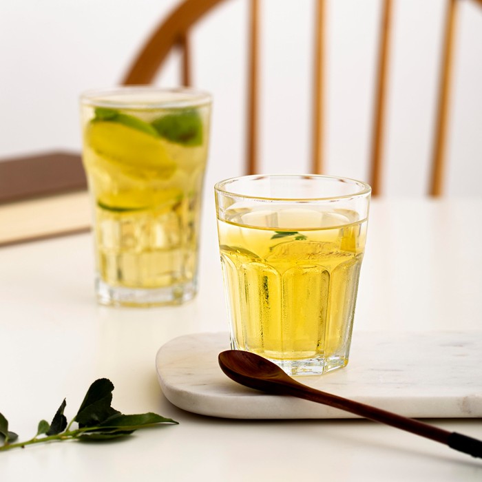 Manfaat rutin minum teh hijau campur lemon setiap pagi