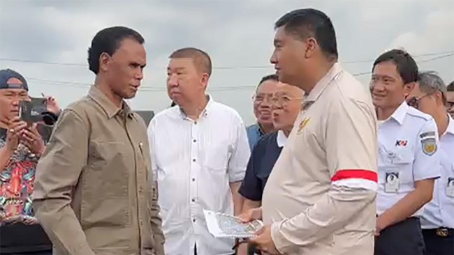 Menteri Maruarar Sirait berdebat dengan Hercules GRIB soal kepemilikan lahan di Tanah Abang.