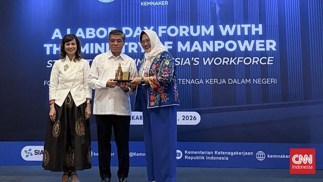 Kewajiban ini bertujuan mengoptimalkan pemanfaatan platform 'Siap Kerja' yang dikelola pemerintah sebagai penghubung antara pencari kerja dan pemberi kerja.