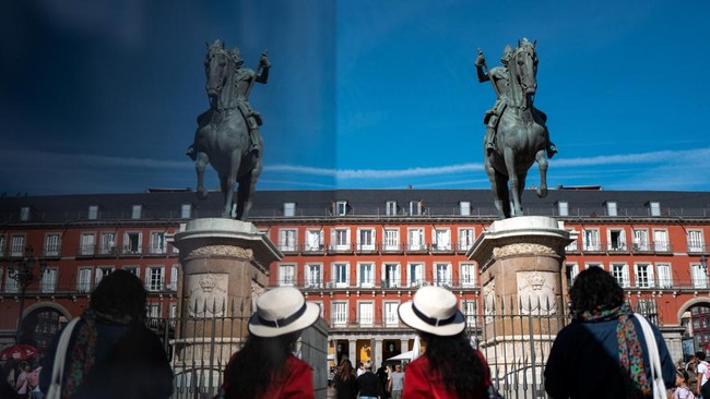 Penampakan "Kota Bangsawan" Diserbu Wisatawan Saat Libur Paskah