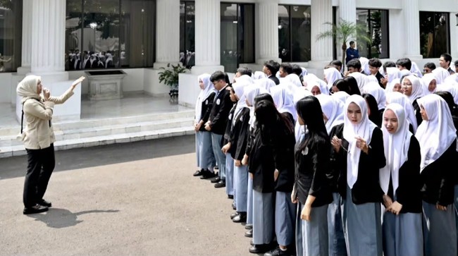 Ada Kabar Baik dari Pemerintah Buat Lulusan SMK, Simak!