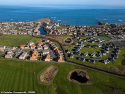 Tak Mau Jadi Kota Hantu, Desa Ini Wajibkan Rumah Baru Harus Dihuni