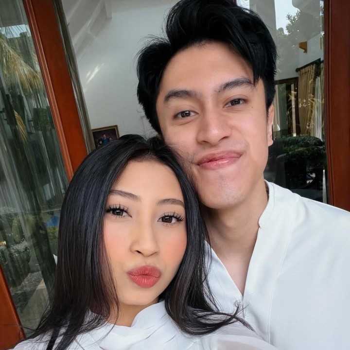 <p>Pengacara muda yang tengah viral Sangun Ragahdo dan istrinya, Septiningtyas sebentar lagi dikaruniai anak pertama, Bunda. Sangun Ragahdo resmi menikah dengan Septiningtyas pada 22 Februari 2025. Pada awal September 2025, pasangan ini mengumumkan kehamilan pertama ke publik. Foto: Instagram @septiningtyas/ @ragahdo)</p>