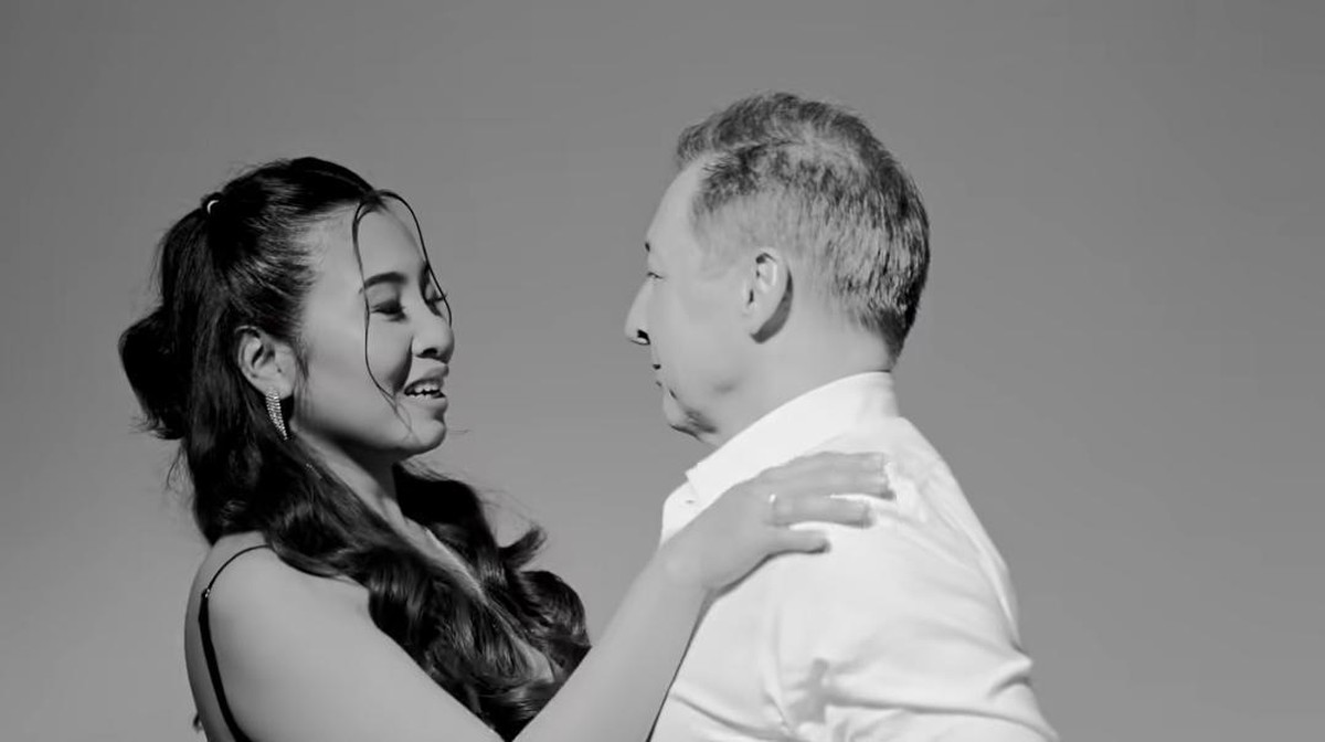 Potret Prewedding Ayah Jennifer Coppen&comma; Nikah yang ke-4 Kali