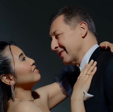 Terpopuler: Prewedding Ayah Jennifer Coppen Vs Profesi Suami Inayah Wahid