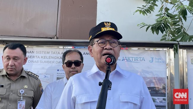 Gubernur DKI Pramono mengungkapkan insiden manipulasi foto AI di aplikasi aduan JAKI bukan yang pertama kali,
