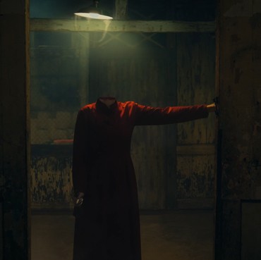 Penebok Hantu yang Bangkit dan Siap Meneror lewat The Bell: Panggilan untuk Mati