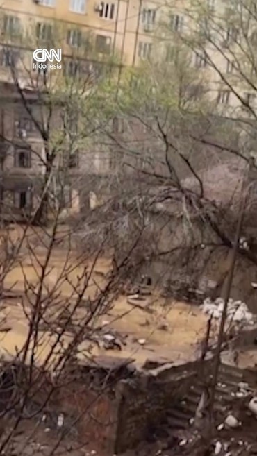 Penampakan Bangunan Roboh di Tengah Banjir Besar Dagestan