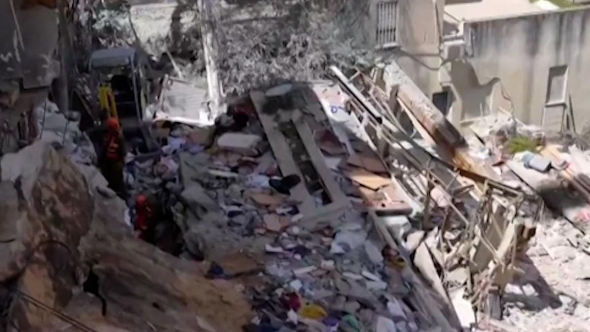 Penampakan Serangan Rudal Iran di Haifa Israel, 4 Orang Tewas