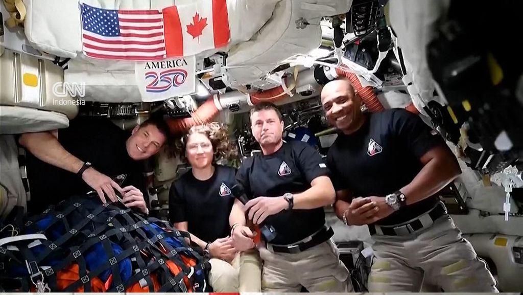 Pesan dan Ucapan Selamat Donald Trump untuk Kru Artimes II NASA