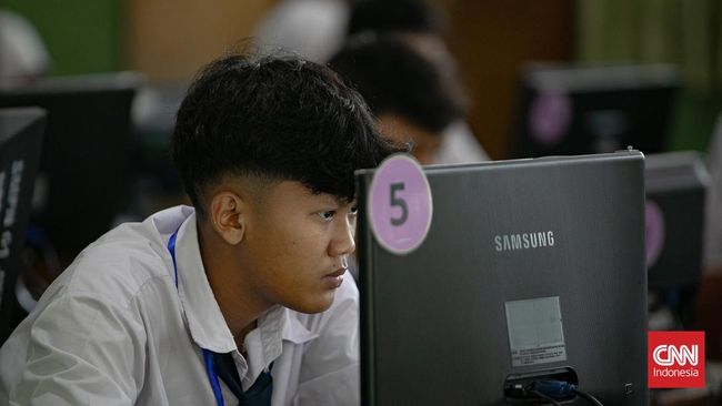 SPMB Jatim Tahap II dibuka untuk pendaftaran Jalur Afirmasi, Jalur Mutasi Orang Tua/Wali, dan Jalur Prestasi Hasil Lomba. Ketahui syarat daftarnya.