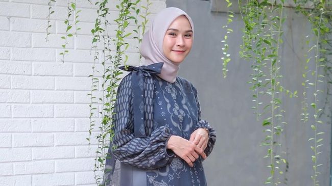 Zaskia Adya Mecca menceritakan kondisi sang anak, KM, yang menyaksikan pemukulan stafnya oleh oknum TNI hadir dalam sidang.