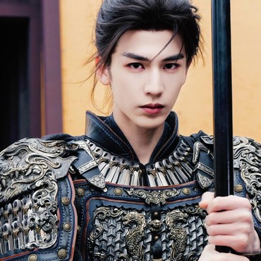 Tampil Terlalu Tampan di 'Pursuit of Jade', Zhang Linghe Tuai Kritikan Netizen China