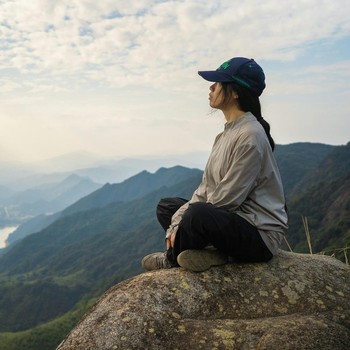 4 Zodiak yang Lebih Nyaman saat Sedang Sendirian, Ada Kamu?