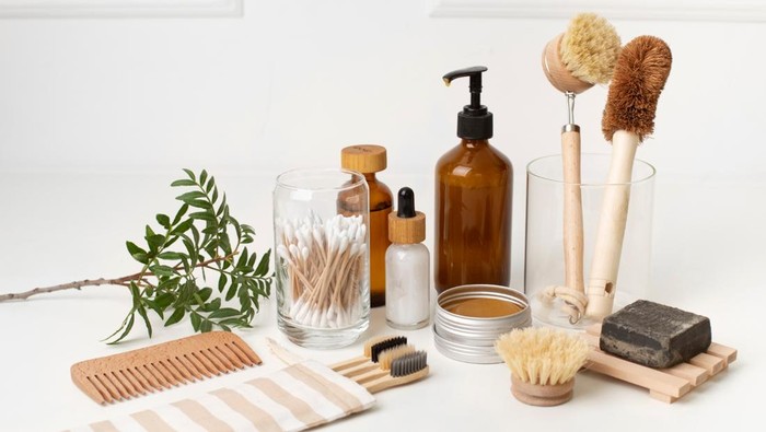 5 Benda yang Perlu Kamu 'Singkirkan' dari Kamar Mandi