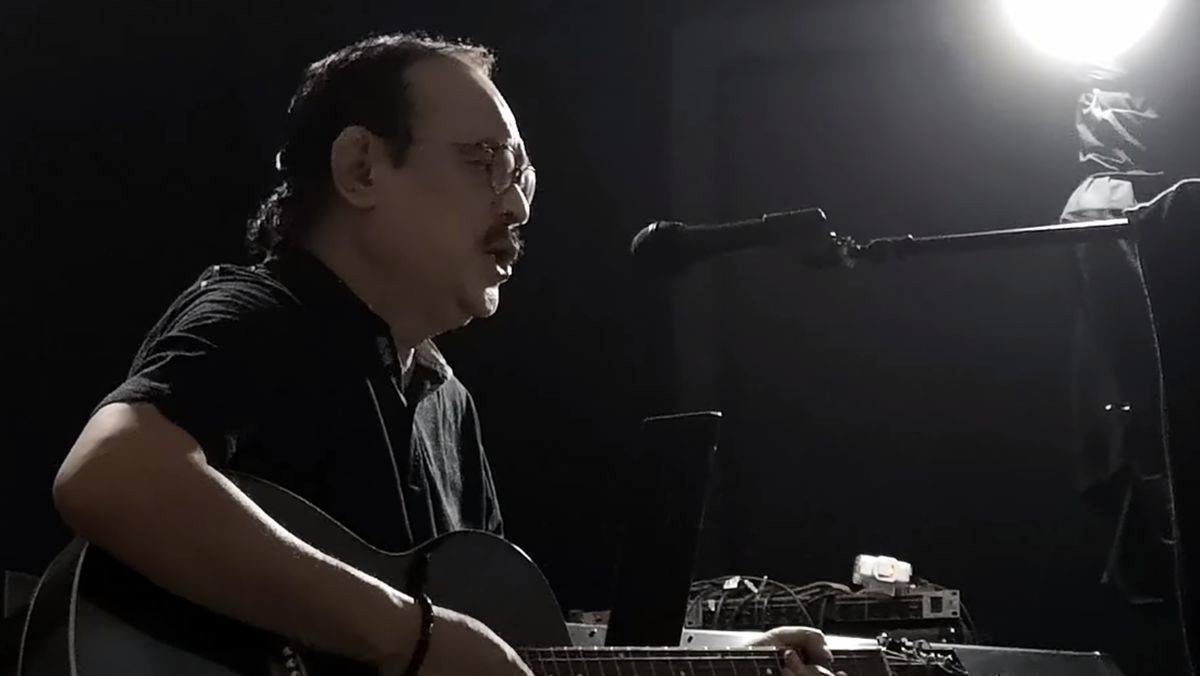 Erros Djarot Akan Konser 25 April, Rayakan 52 Tahun Berkarya