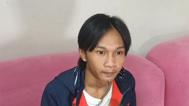 Fajar Sadboy mengakui dirinya sempat menangis semalam sebelum dirinya mengalami kecelakaan tunggal saat mengendarai sepeda motor beberapa waktu lalu.