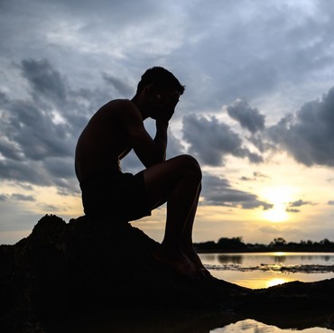 Daftar 10 Negara Paling Tidak Bahagia di Dunia 2026