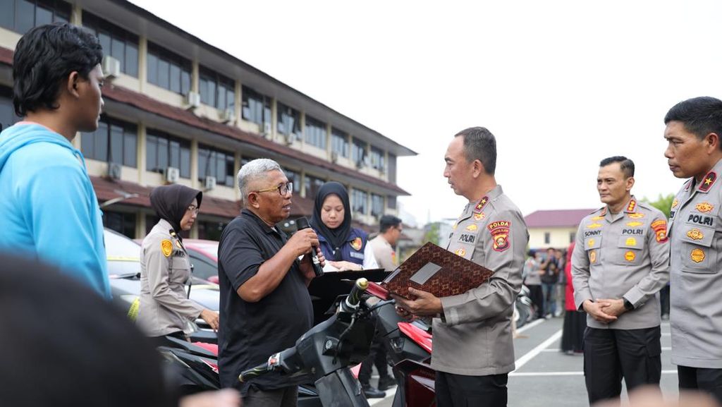 Kapolda Sumsel Pimpin Pemusnahan 200 Kg Ganja: Narkoba Merusak Bangsa