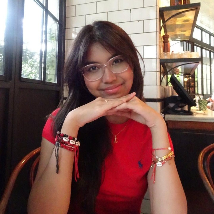 <p>Sebagai anak dari <em>public figure</em>, kehidupan Latisha termasuk jarang terekspos di media. Meski begitu, perempuan 17 tahun ini sebenarnya memiliki akun Instagram yang dibuka untuk publik, Bunda. Dalam salah satu unggahan fotonya di Instagram, banyak netizen meninggalkan komentar pujian terhadap paras Latisha yang cantik. "cantiknyaa," tulis akun @ma***. "cantik bangettt tishaaaaaaa," ujar @ab***. "tishaaaaaa cantikkkk," ungkap akun @ji***. (Foto: Instagram @tishaachrian)</p>