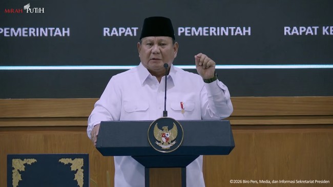 Momen Prabowo Cari Menhut, Tanya Izin Potong Kayu