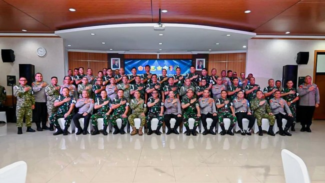 Divisi Propam Polri dan Pusat Polisi Militer (Puspom) TNI menggelar pertemuan dalam rangka membahas stabilitas nasional.