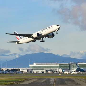 7 Bandara Tersepi di Indonesia, Saking Sepinya hingga Ditinggalkan Maskapai Penerbangan!