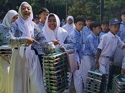 Siswa di Dayeuhkolot Ramai-ramai Kembalikan Menu MBG ke SPPG