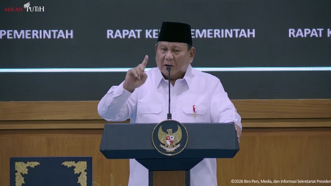 Presiden Prabowo Subianto menyatakan subsidi BBM akan difokuskan untuk masyarakat kecil, sementara kelompok mampu diminta membeli BBM dengan harga pasar.
