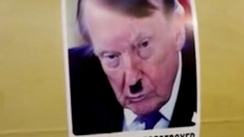 IRGC Iran Pasang Foto Donald Trump Jadi Hitler di Rudal