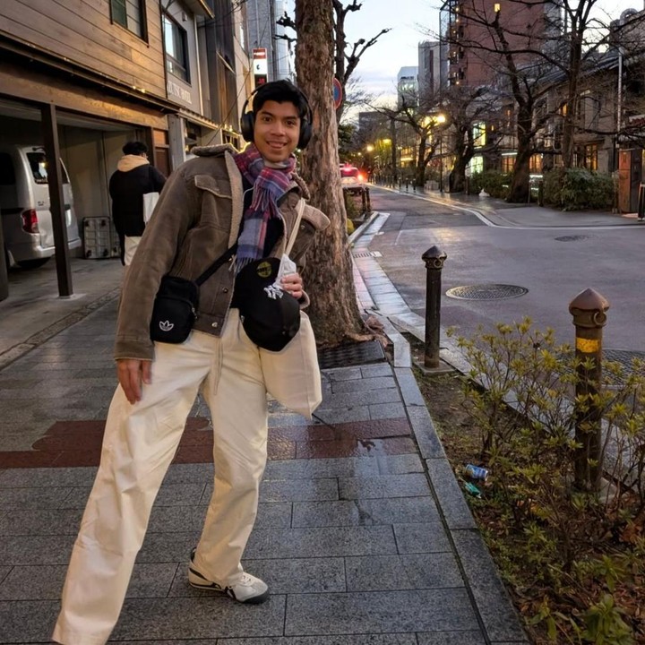 <p>Muhammad Alfath Hakim merupakan anak Wanda Hamidah dari pernikahan sebelumnya dengan Cyril Raoul Hakim. Kini, ia telah beranjak dewasa dan tengah menjalani pendidikan di perguruan tinggi, Bunda. (Foto: Instagram @wandahamidahbsa)</p>