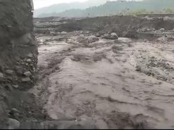 Warga di Lumajang Diminta Waspada Banjir Lahar Dingin Semeru