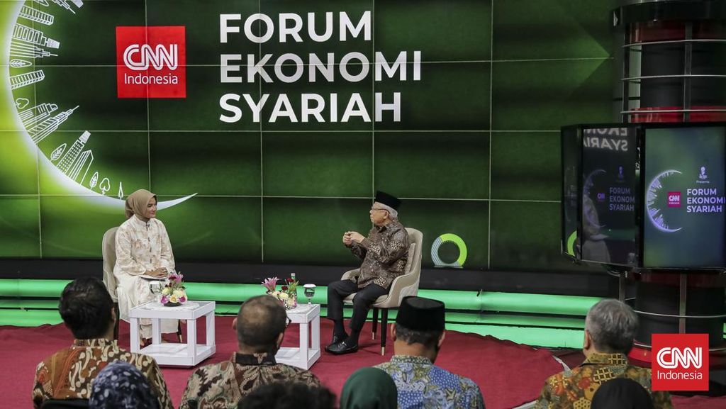 FOTO: CNN Indonesia Forum Ekonomi Syariah Sukses Digelar